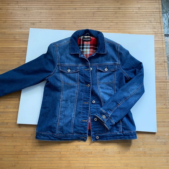 Jean jacket - Picture 6 of 9